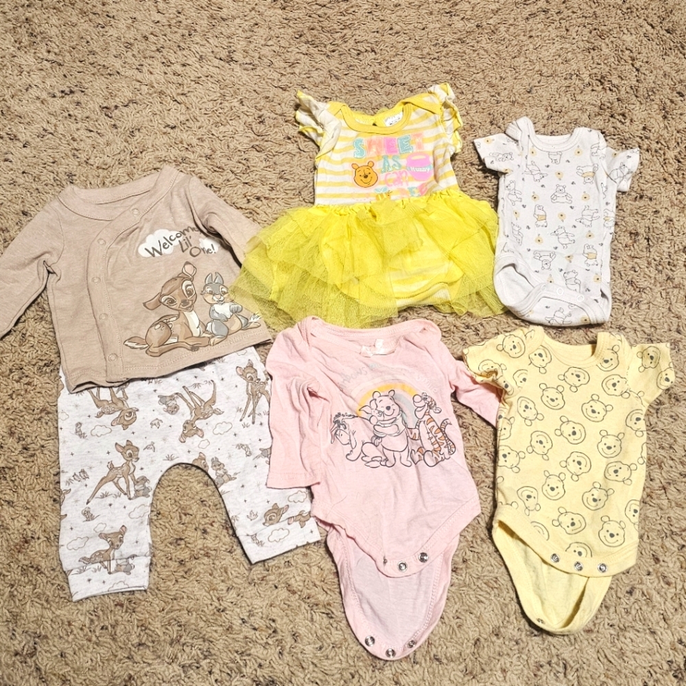 Newborn Disney lot - Picture 1 of 4